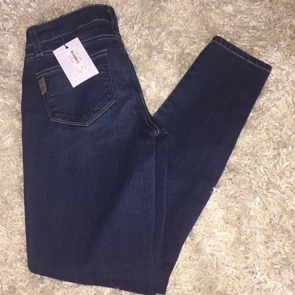 *Host Pick* NWT Paige Vertugo Skinny Ankle Jean - Picture 3 of 4